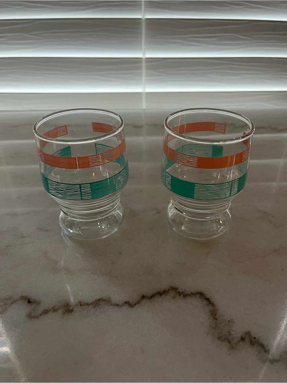 Set of 2 Retro Glasses with Orange and Teal Bands